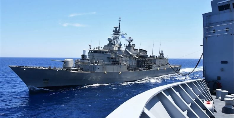 Στη ομάδα συνοδείας του Charle de Gaulle η φρεγάτα “ΣΑΛΑΜΙΣ”